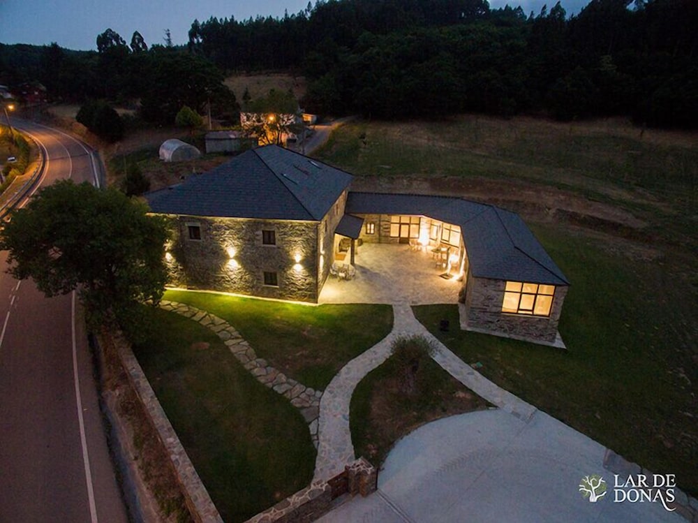 Lar de Donas - last minute hotel in Meira