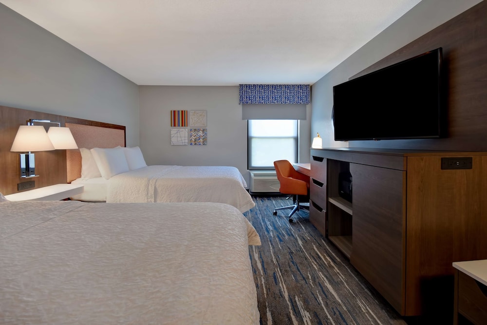Hampton Inn Potomac Mills Woodbridge - photo 14