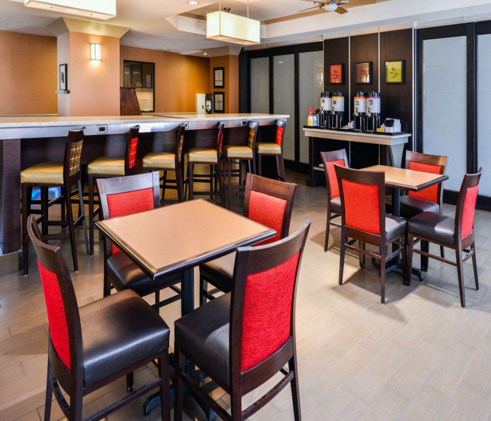 Hampton Inn & Suites San Francisco Burlingame Airport South - photo 44