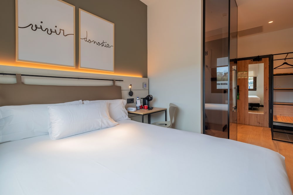 Leonardo Hotel San Sebastian in San Sebastian, Spain