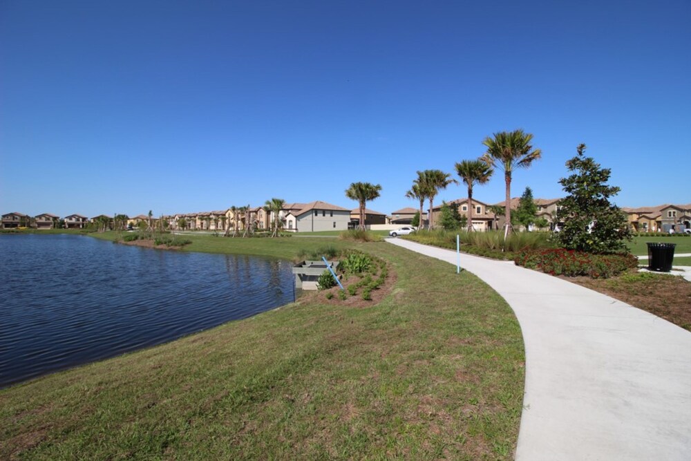 Stunning Disney Home w Pool & Free Resort Access - photo 34