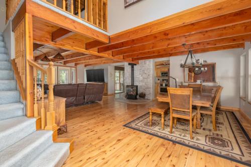 Comfort Pines in Arnold, United States