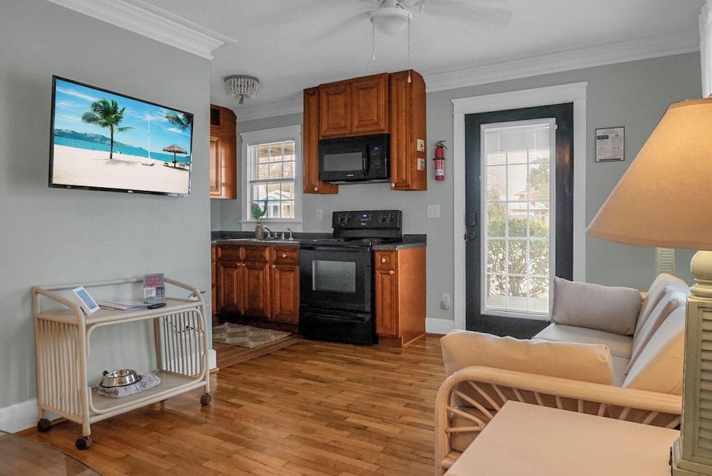 Carolina Beach Inn - photo 32