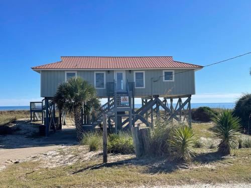 1st Ashore Beachfront Pet Friendly — hotel in Eastpoint