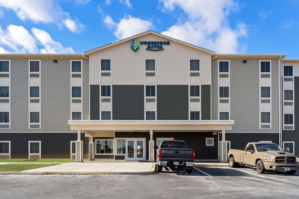 Woodspring Suites Easton Nazareth — Easton