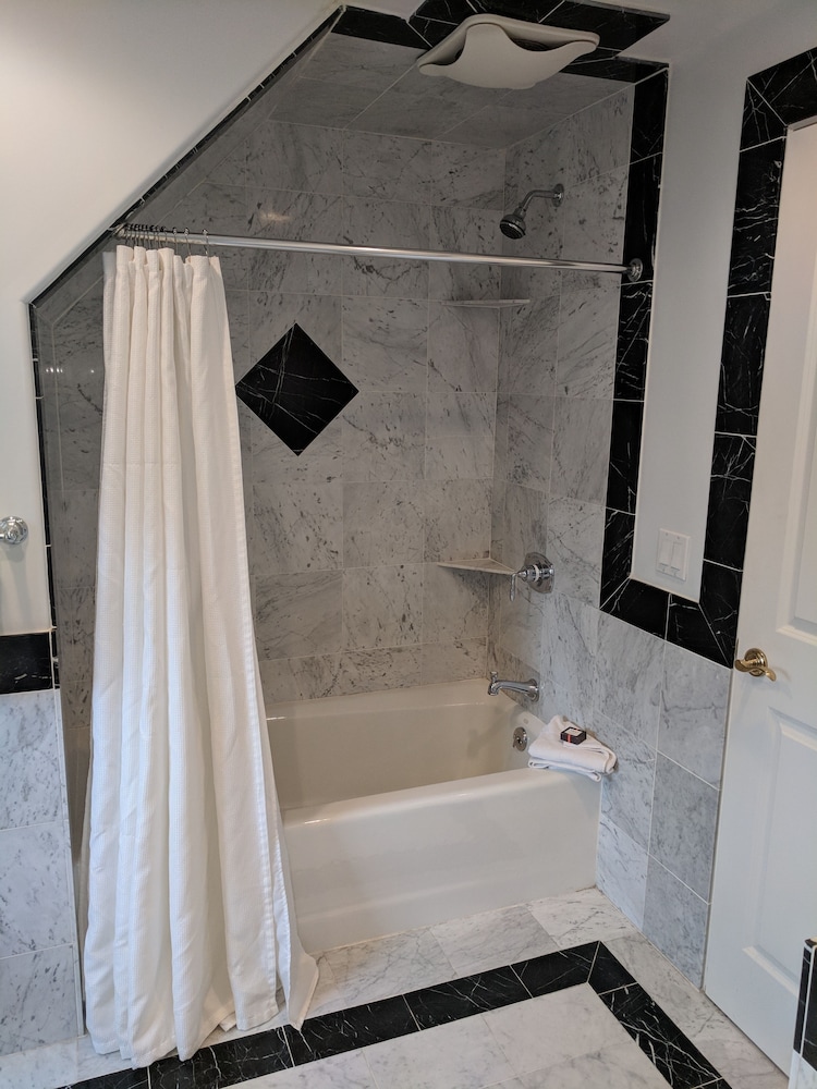 Pelham Court Hotel - photo 37