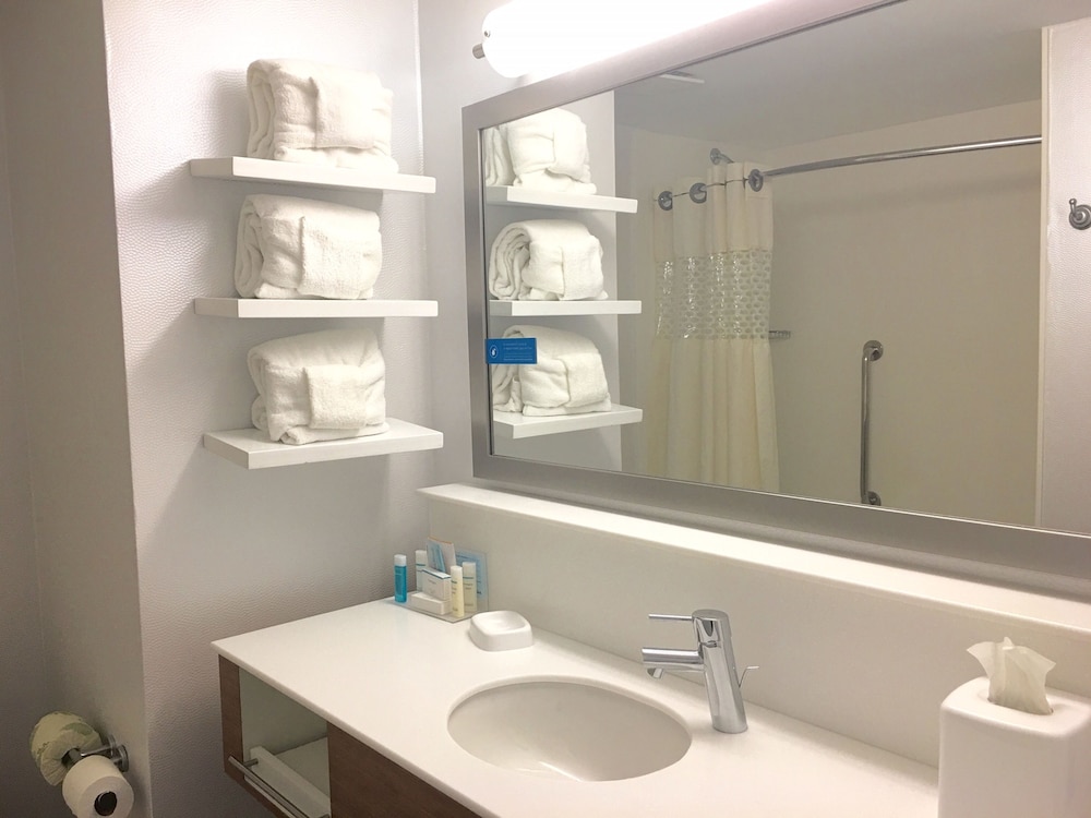 Hampton Inn Sevierville - photo 31