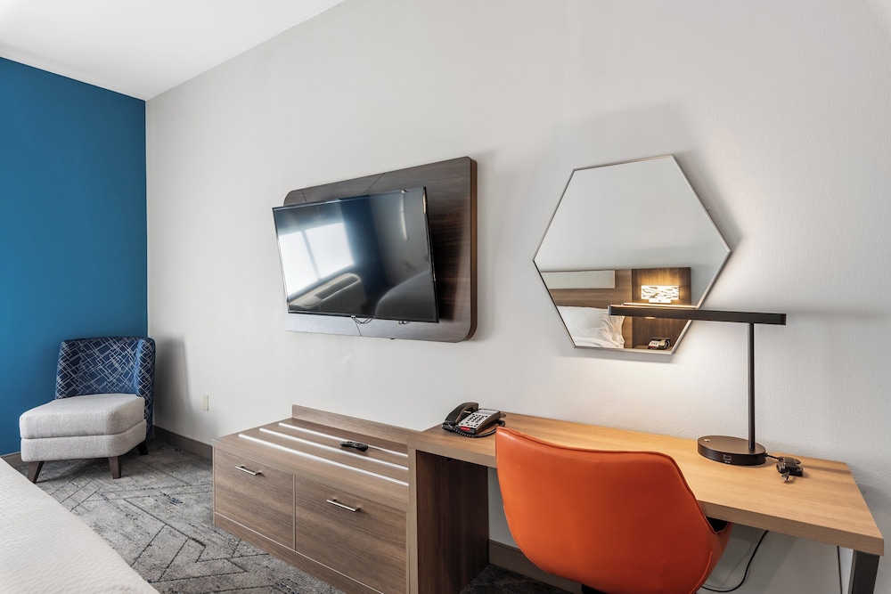 Holiday Inn Express & Suites Maumelle Little Rock NW by IHG - photo 20