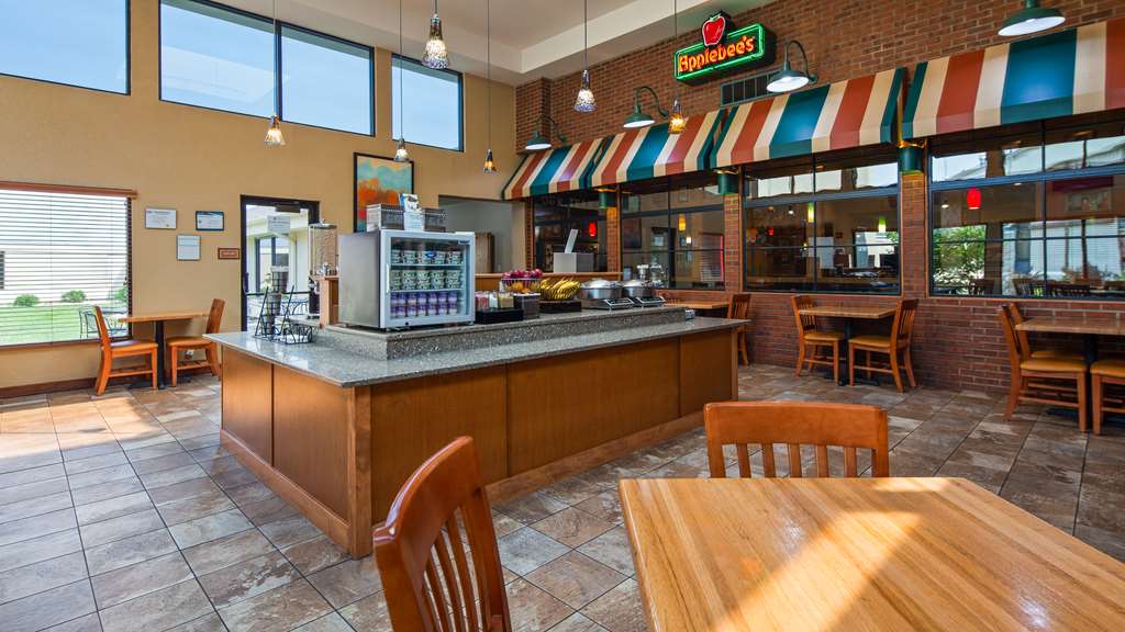 Best Western Plus York Hotel & Conference Center - photo 5