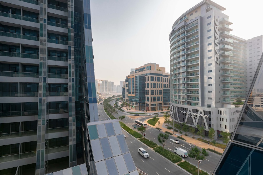 Stylish Studio in Iconic J ONE - carbon neutral hotel in Dubai