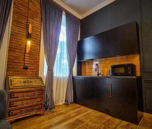 SoLoLiKE Appartment with Balcony N 24