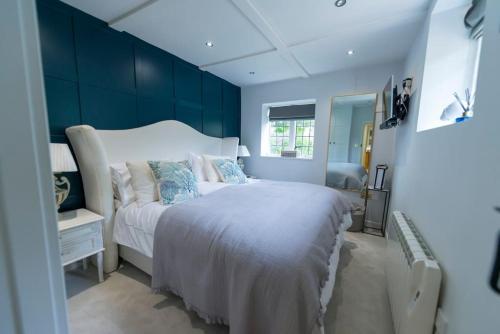 Weaver's Cottage — 4-Star Luxury Hotel in Ashford, United Kingdom