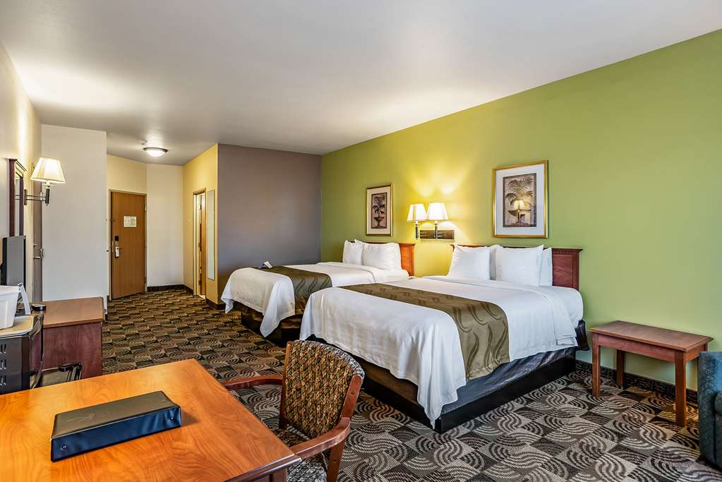 Quality Inn & Suites Hannibal West - photo 10
