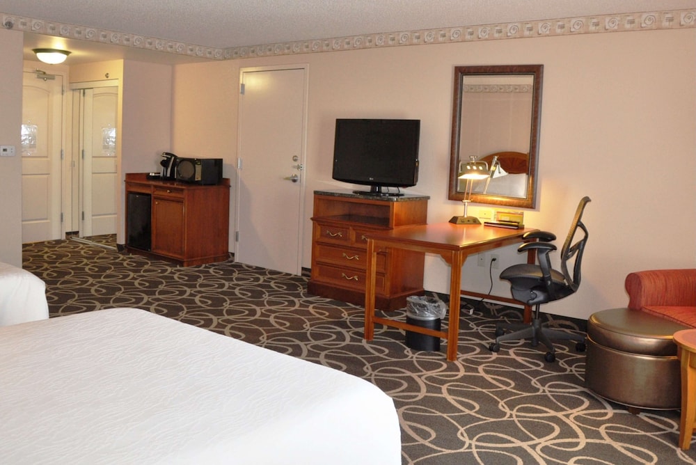 Hilton Garden Inn Gettysburg - photo 20