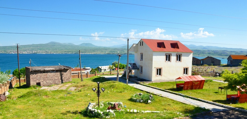 Hotel de la Krunk in Sevan, Armenia