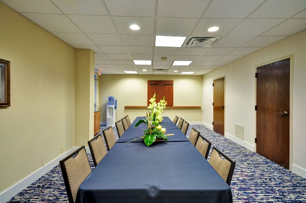 Homewood Suites by Hilton Memphis Germantown - photo 42