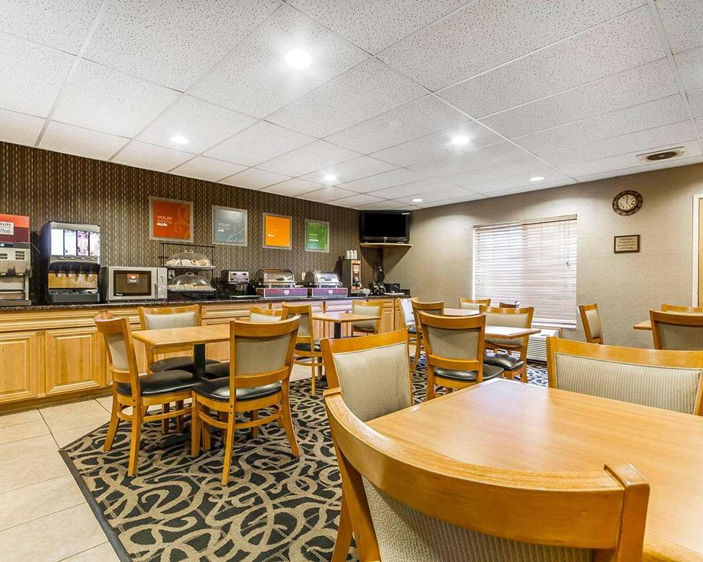 Comfort Inn Owatonna near Medical Center - photo 54