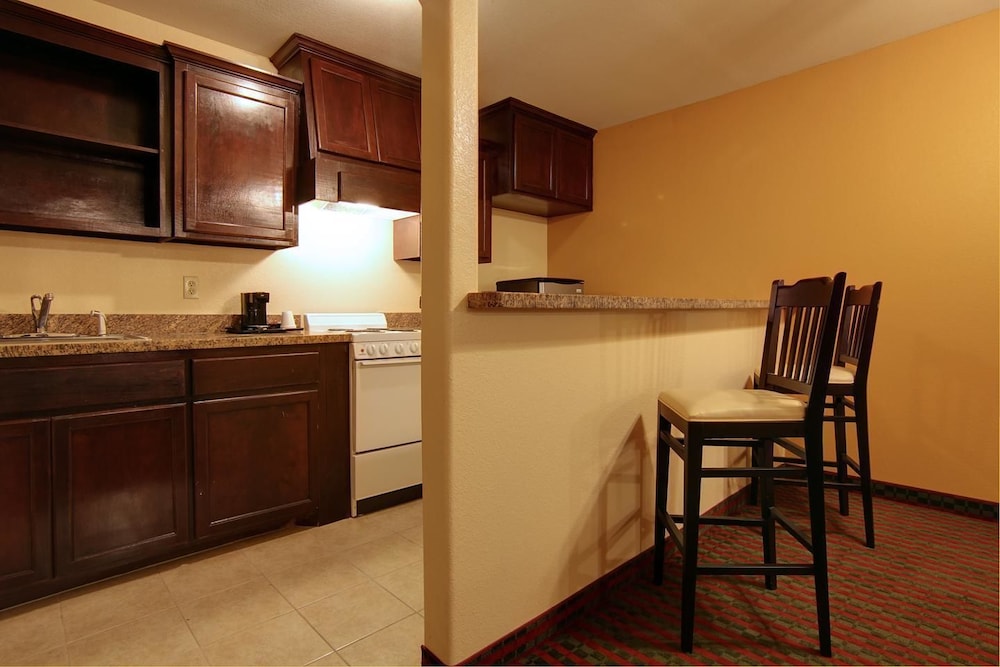 Guest Inn San Benito Harlingen - photo 15