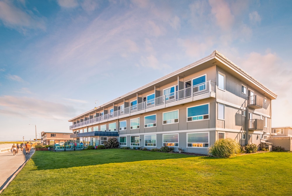 Seashore Inn on the Beach - photo 40