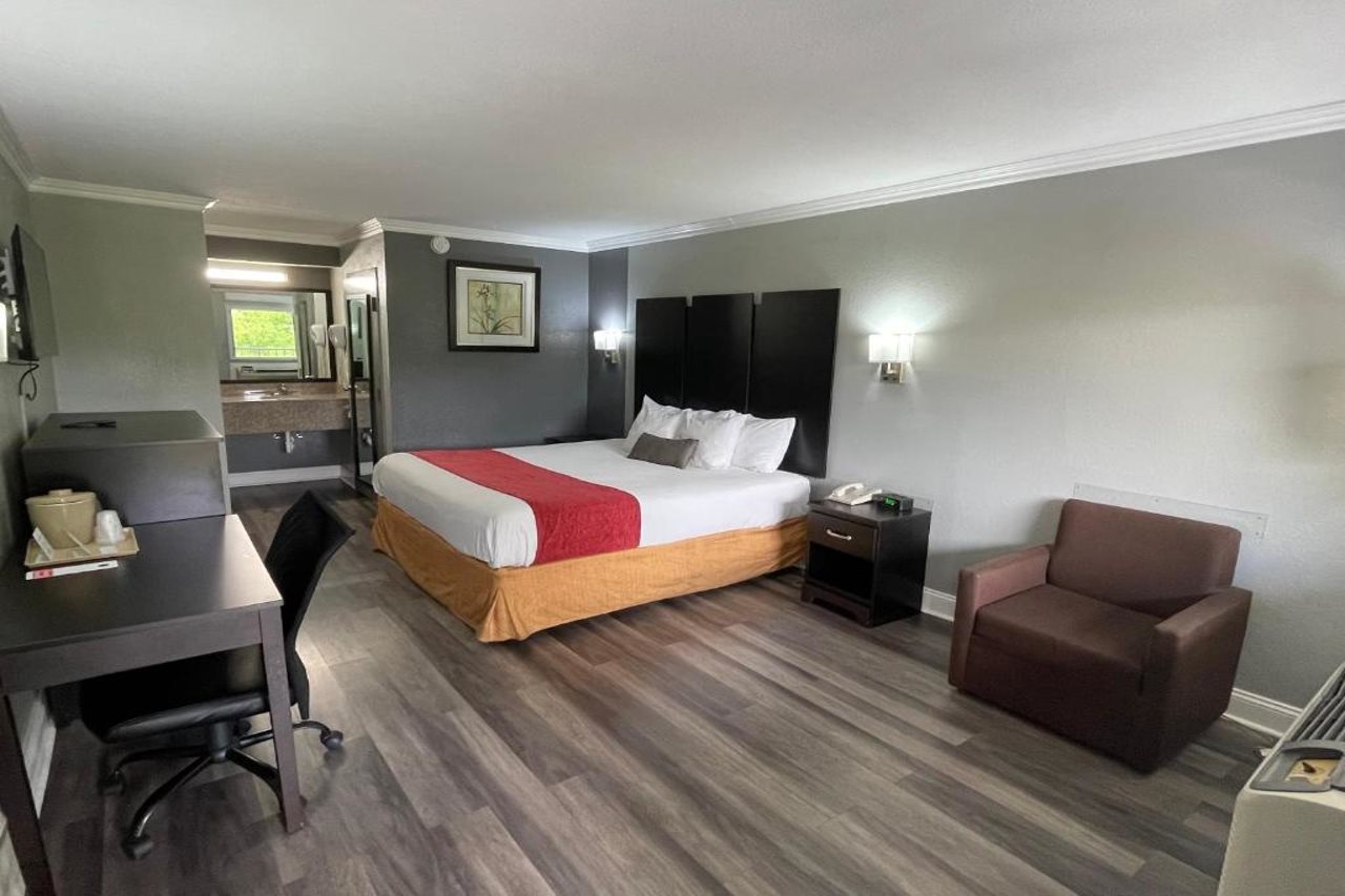 Baymont Inn & Suites Horn Lake Southaven - photo 13