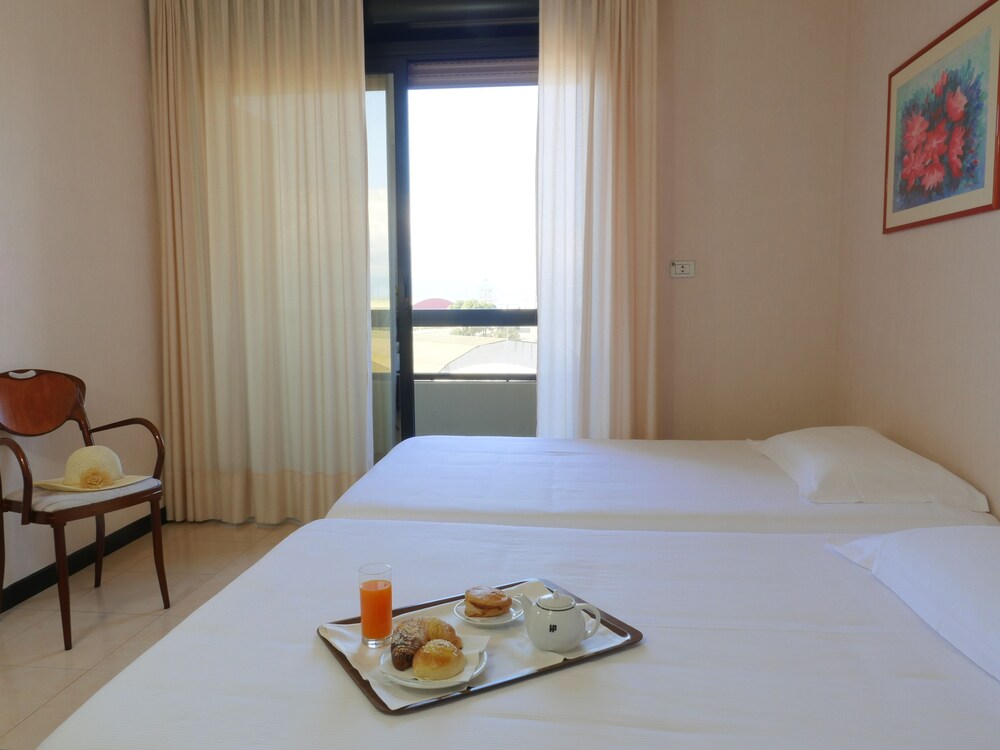 Panorama Hotel — Cagliari — photo 5