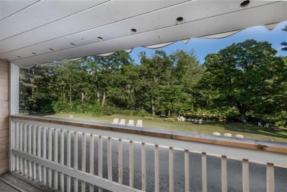 Covered Bridge Riverview Lodge - photo 28