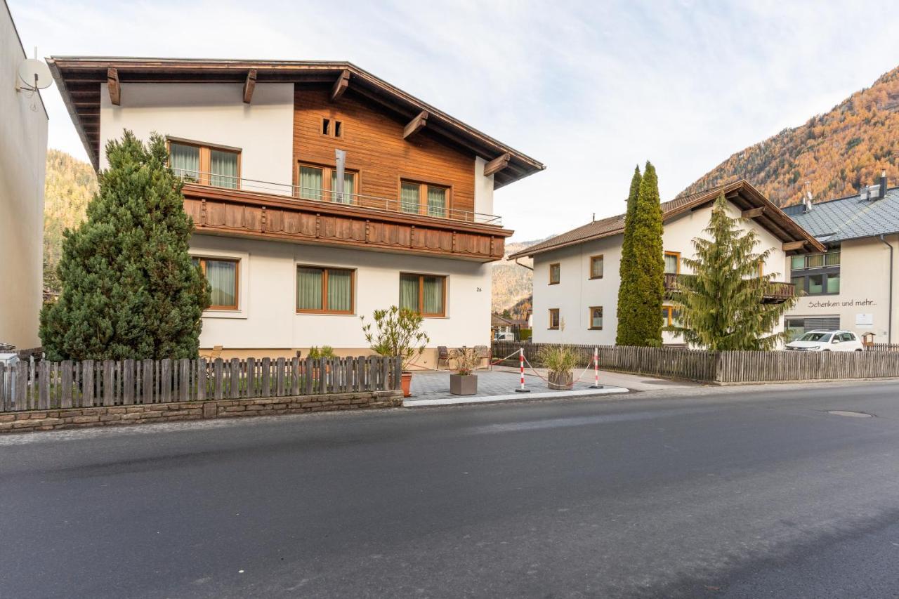 Ferienhaus Werth — hotel in Ried Im Oberinntal