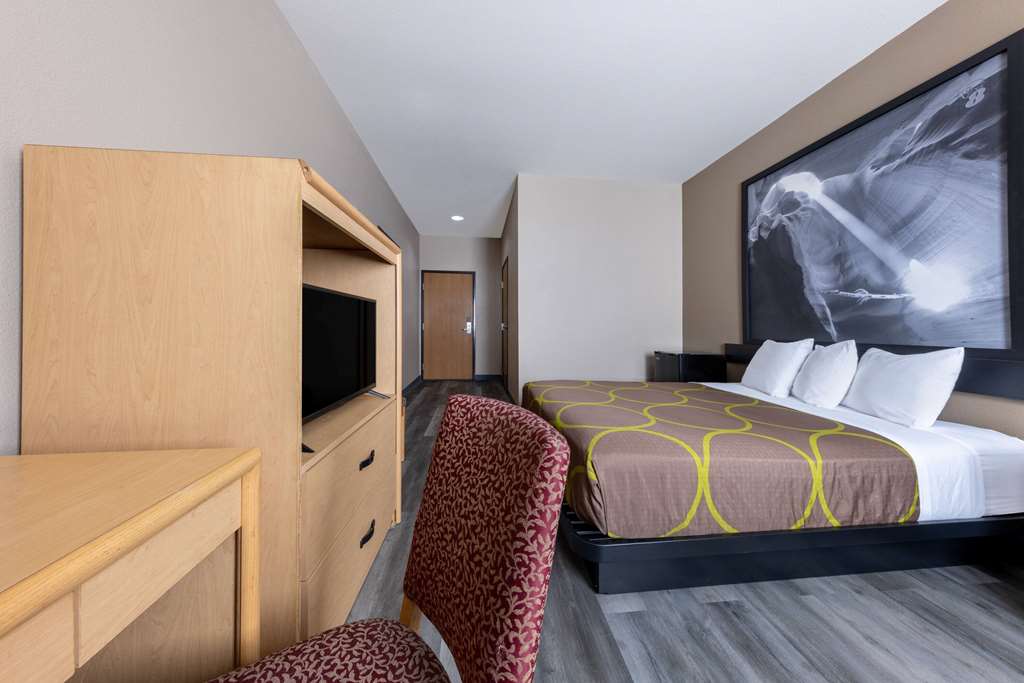 Super 8 by Wyndham Quartzsite AZ - photo 20
