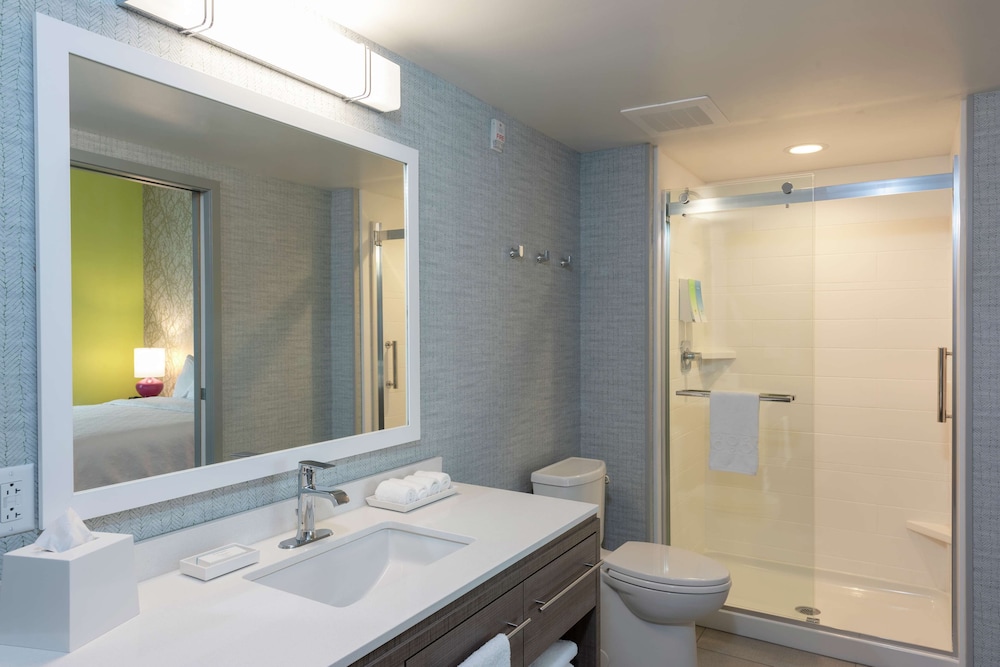 Home2 Suites by Hilton Indianapolis Airport - photo 24