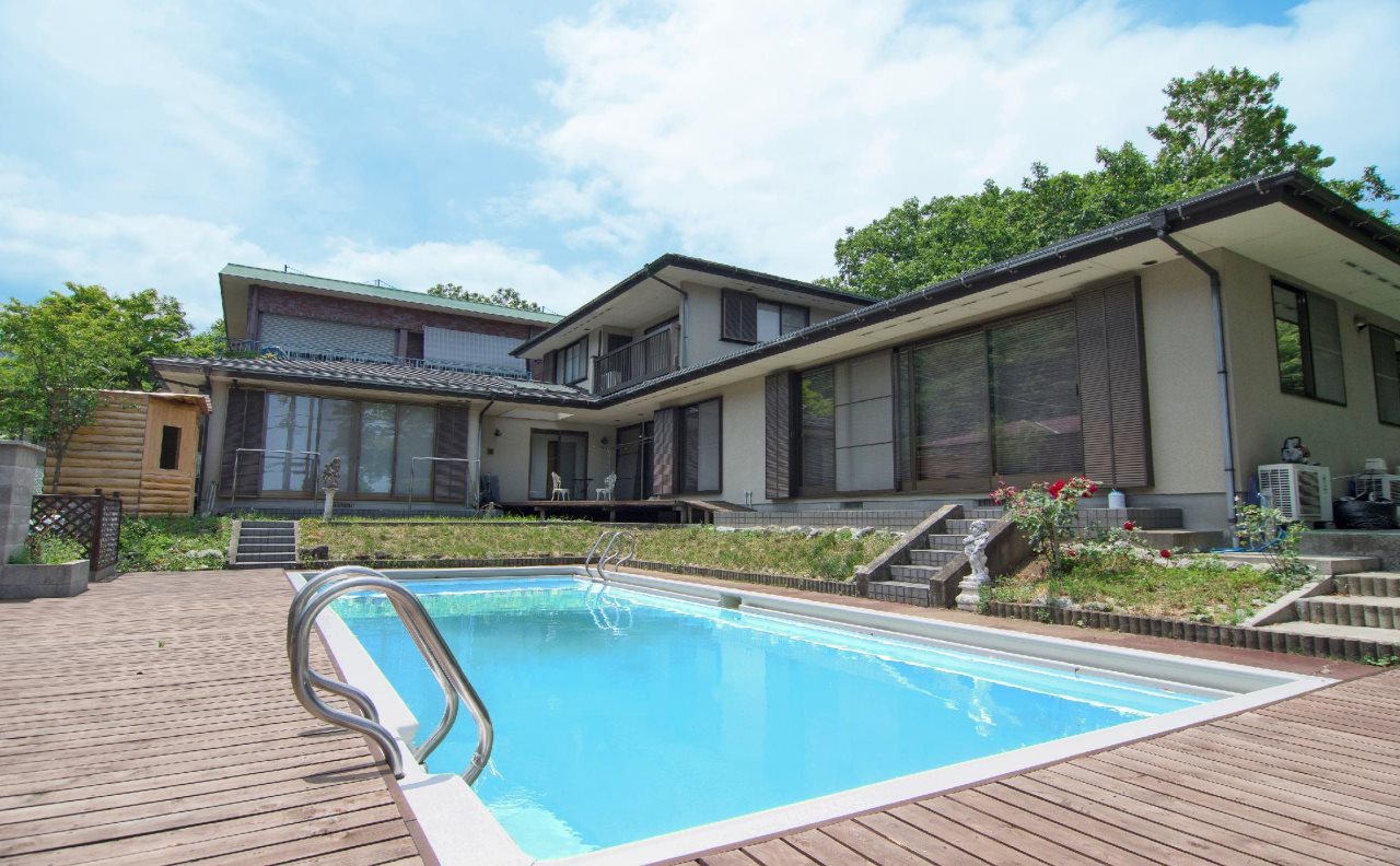 The Hakone - carbon neutral hotel in Hakone
