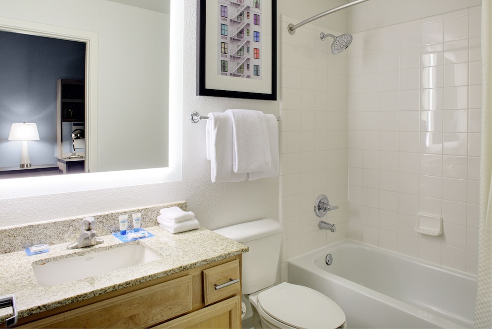 HYATT house Dallas Lincoln Park - photo 22