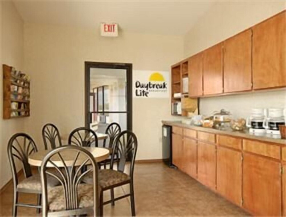 Sunset Inn Clarksville in Clarksville, United States