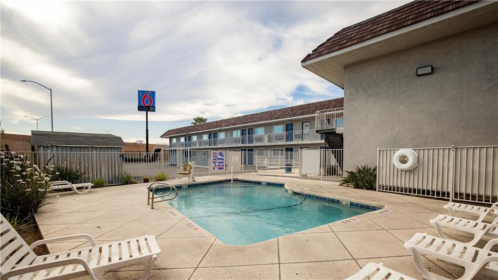 Motel 6 Ontario Airport - photo 13