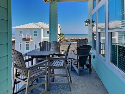 Bella Vista by Silver Sands Vacation Rentals — 4-Star Luxury Hotel in Port Aransas, United States