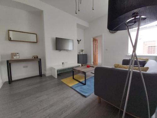 Dwell Living Sleeps 4 with free parking in Sunderland, United Kingdom