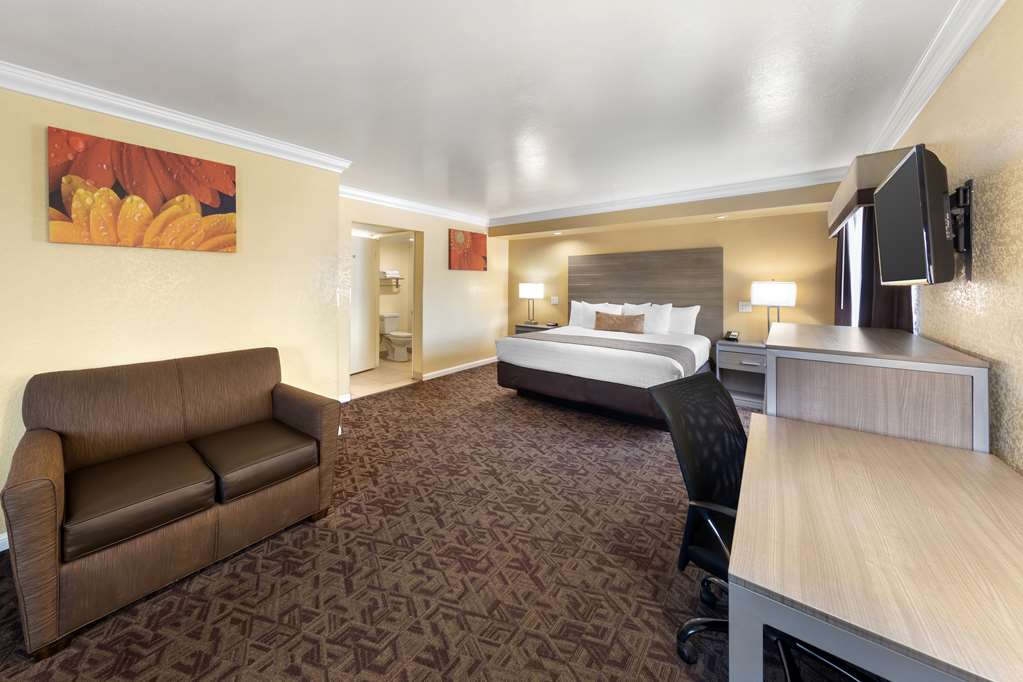 Best Western Hanford Inn - photo 26