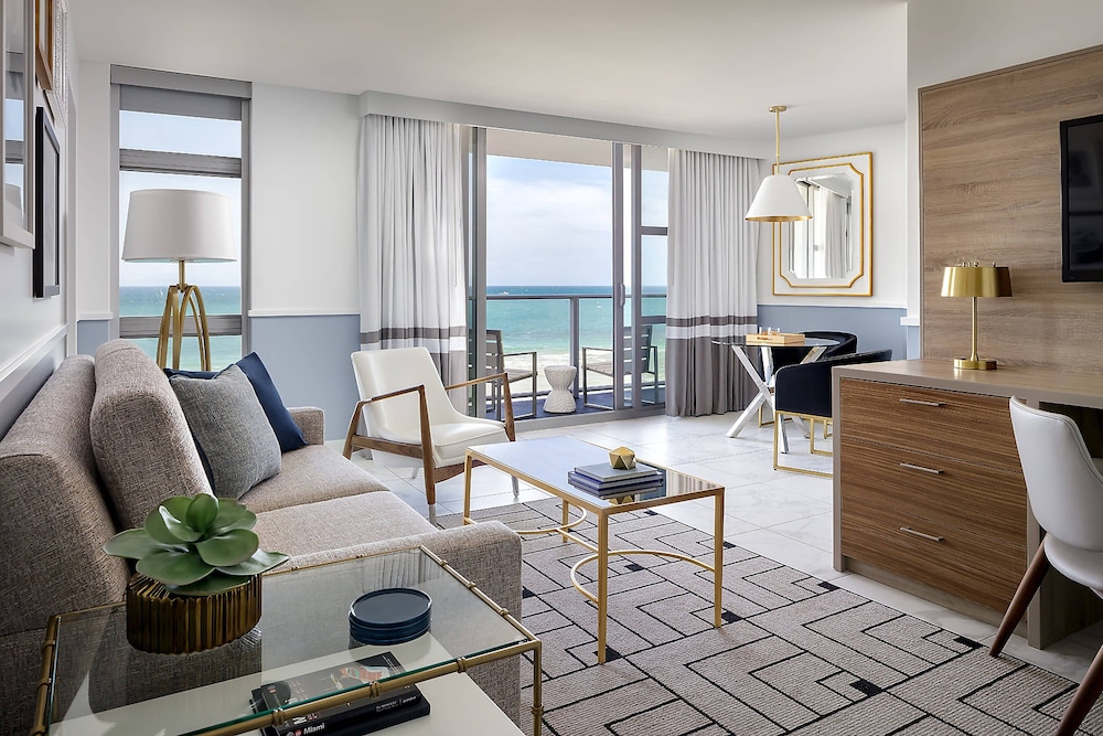 Cadillac Hotel & Beach Club Autograph Collection - photo 35