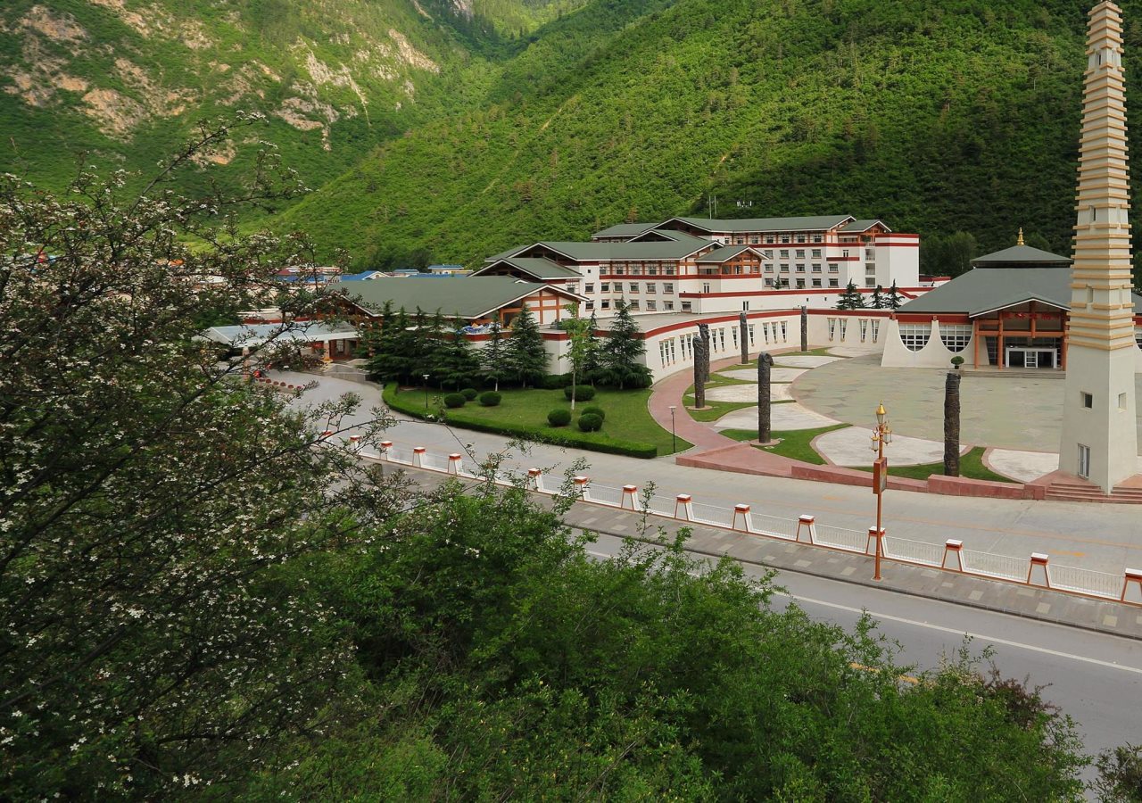 Sheraton Jiuzhaigou Resort — 5-Star Luxury Hotel in Jiuzhaigou, People's Republic of China