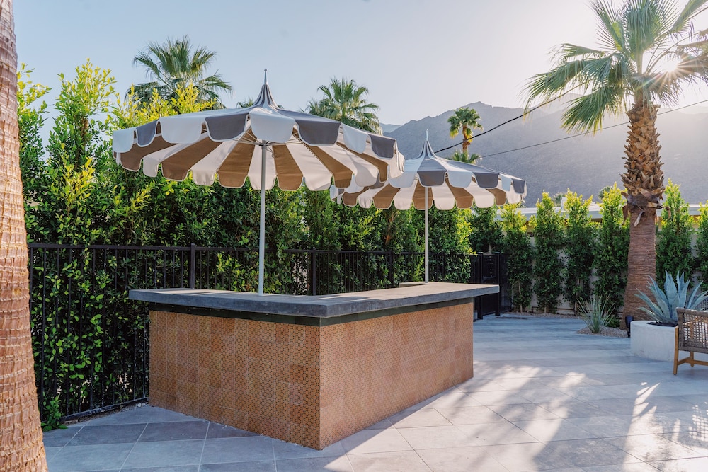 Azure Sky Hotel Adults Only a Town and Desert Boutique Hotel - photo 19