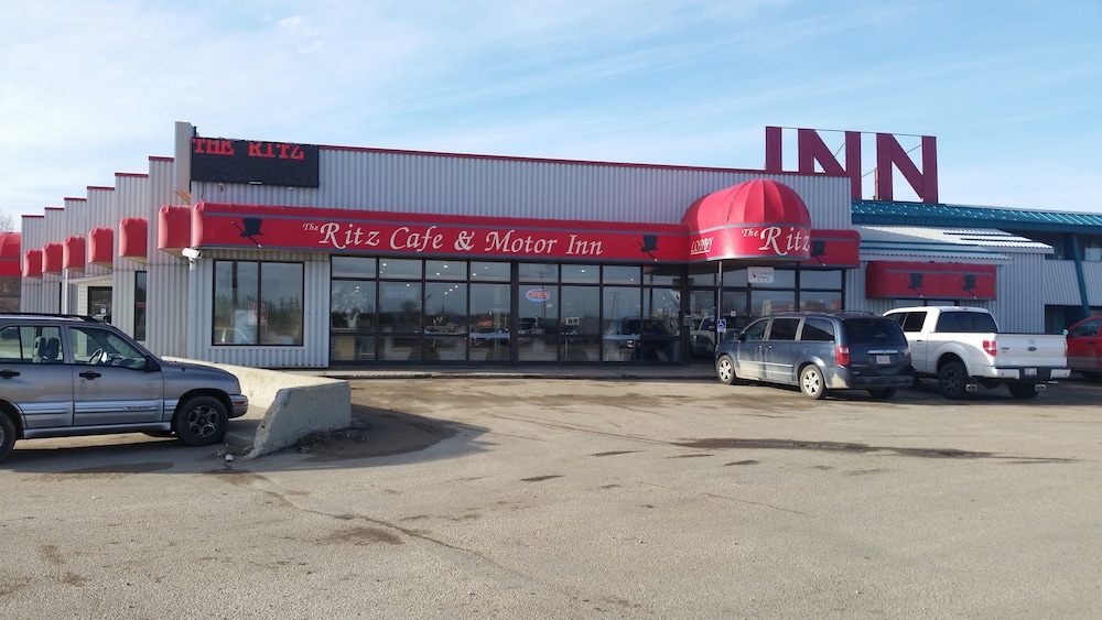 The Ritz Cafe and Motor Inn in Whitecourt, Canada