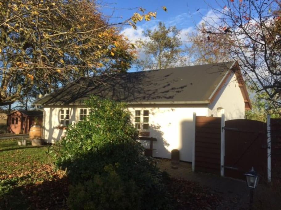 Idyllisk anneks hvor lejer har eget hus. — hotel in Vejle