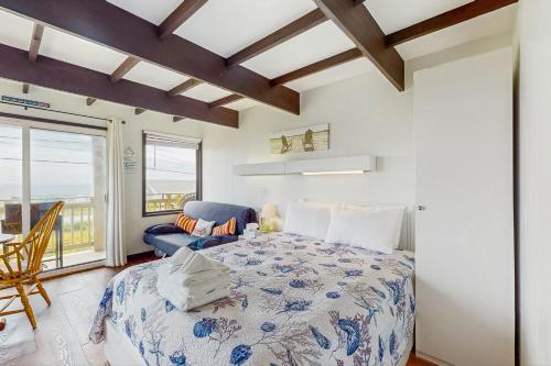 Seashore Escape - carbon neutral hotel in Unknown City