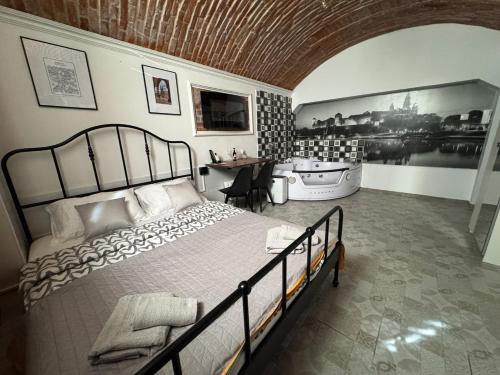 Underground Jacuzzi Rooms — 4-Star Luxury Hotel in Krakow, Poland
