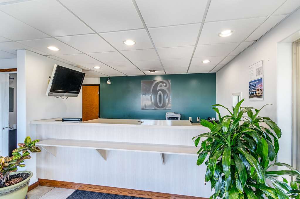 Motel 6 Urbana IL - photo 18