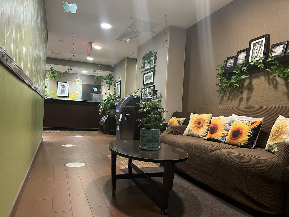 Cresthaven Inn JFK - photo 28