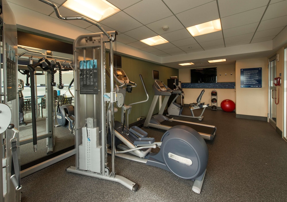 Hampton Inn & Suites Boston Crosstown Center - photo 42