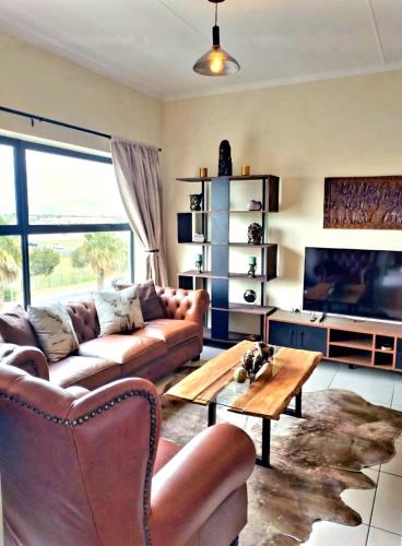 Blouberg Luxury Oasis With Pool & Scenic Mountain Views