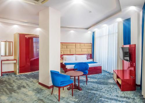 Denis hotel