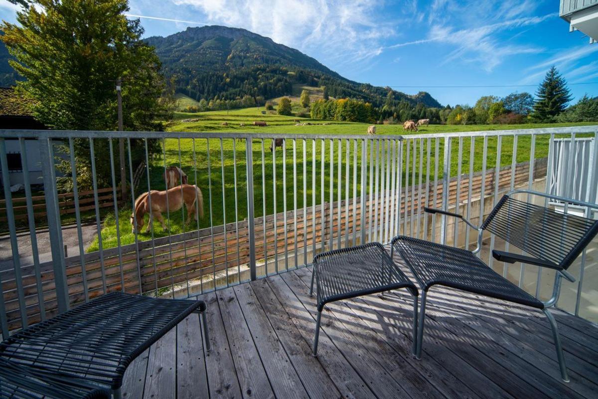 Chalet am Breitenberg Apt1 — 4-Star Luxury Hotel in Pfronten, Germany