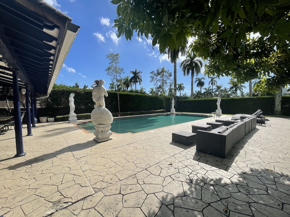 Young Mansion - photo 54